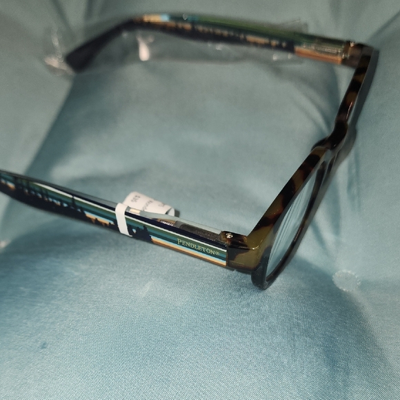 Pendleton Tortoise Shell Glasses - Picture 4 of 6